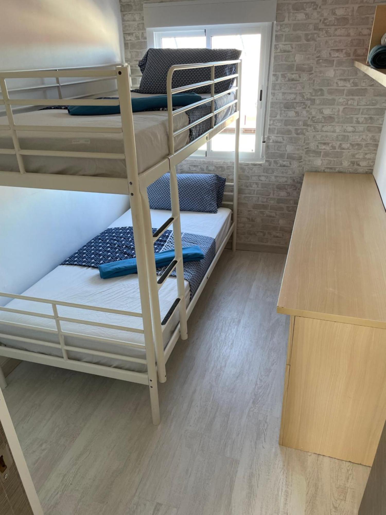 Apartament Piso Entero Bajo *